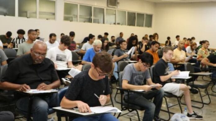 UEMG abre inscrições para o vestibular 2025