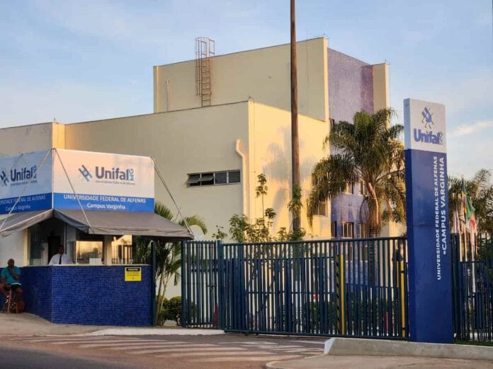 Unifal-MG abre inscrições para vagas remanescentes em 29 Cursos de Graduação 2025/1