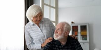 Especialistas compartilham dicas para garantir a qualidade de vida de pacientes com Alzheimer