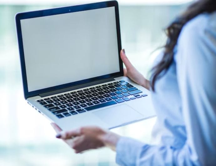 Novo CAT? Sistema digital para emissão de autorização para lecionar em escolas de Minas é lançado