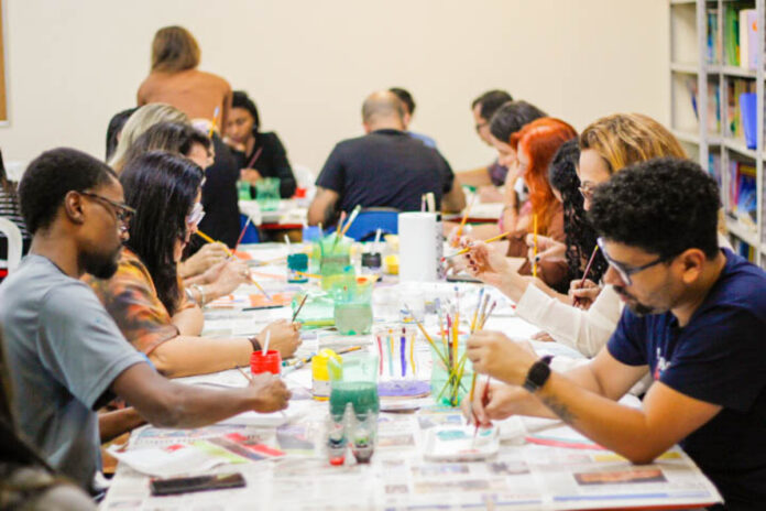 f4b98af7-1ed3-4b1e-801e-0224767ed6d9 Instituto Arte na Escola promove formações de arte-educação