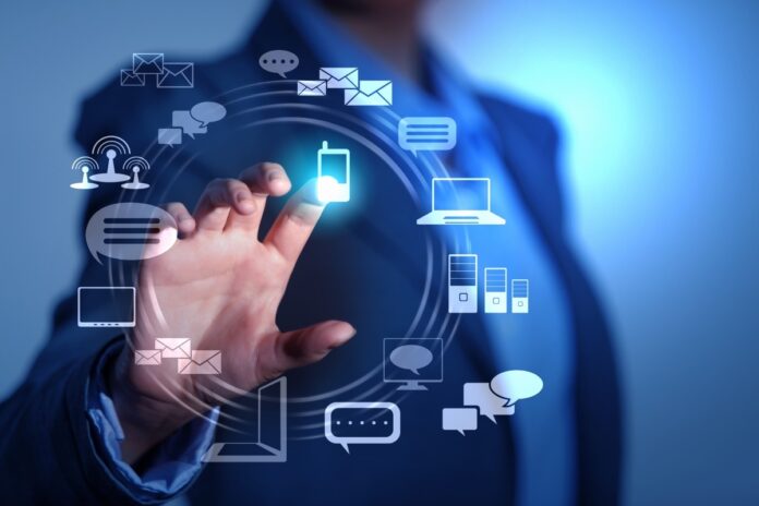 04cb77ba-6b78-44ab-aa18-2b60f68007fe Cloud banking acelera modernização bancária em 2026