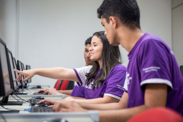 96c15af6-4fe3-46f7-a828-752394ad6ee6 IOS oferece 1,3 mil vagas grátis em cursos de tecnologia