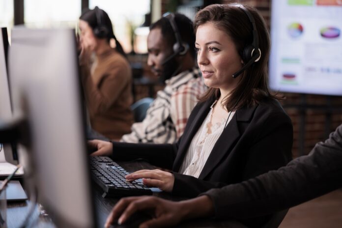 0ab708f6-93f3-4729-84df-00e08e688779 Mulheres representam 70% dos profissionais de contact center