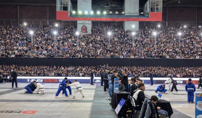 f192dddc-8418-40f4-bbbc-d2c8c77801d5 Projeto Esportivo Jiu-Jitsu reúne mais de 2 mil atletas